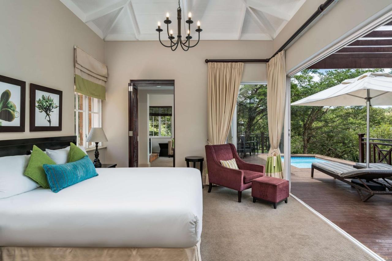 Mount Grace Hotel & Spa มากาลีสเบิร์ก ภายนอก รูปภาพ A bedroom at the Cape of Good Hope